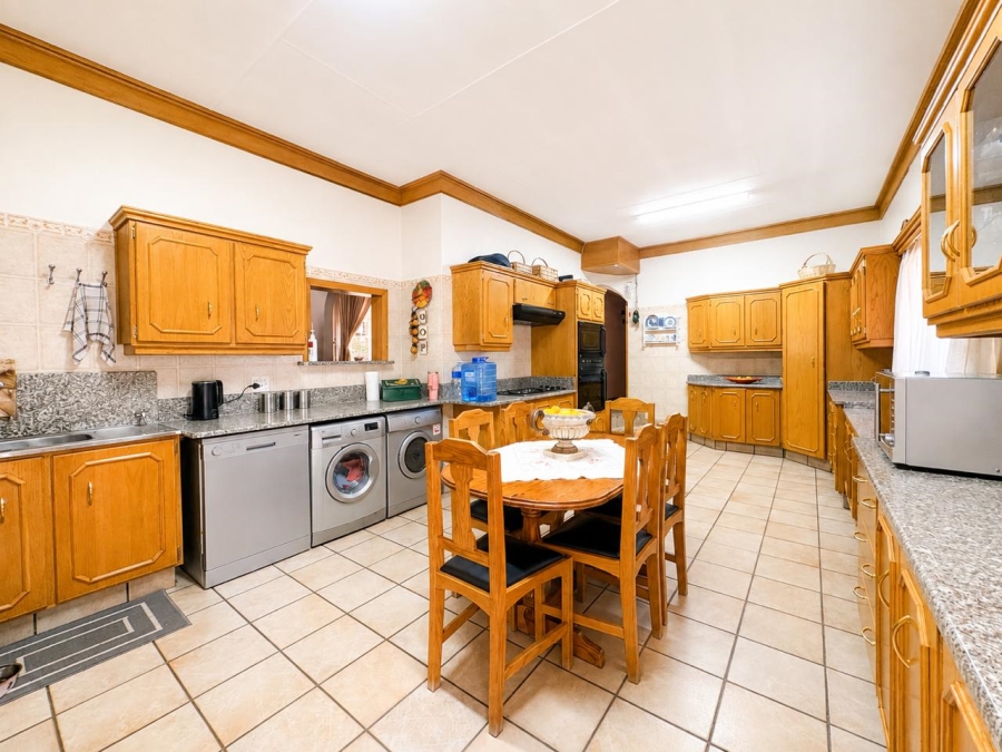 3 Bedroom Property for Sale in Wilkoppies North West
